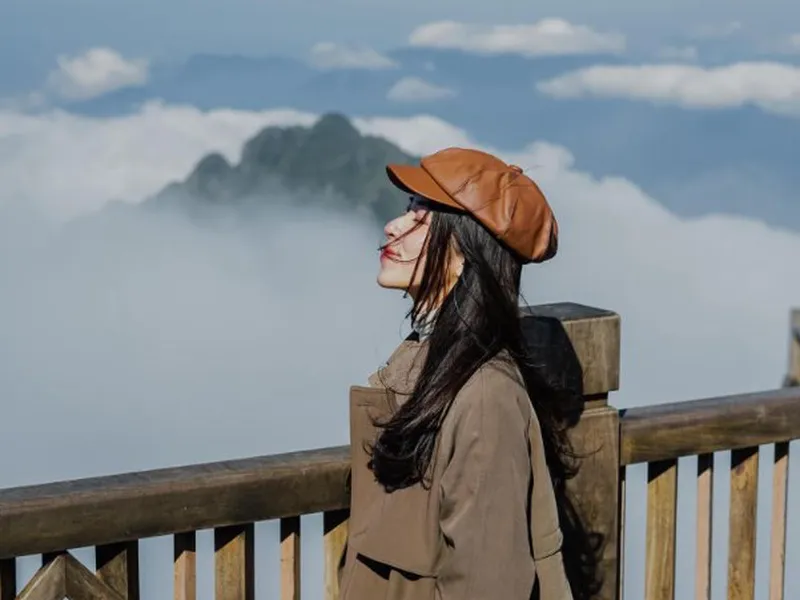 Sapa Travel Attire in October: Elegant, Just Warm Enough for the Golden Rice Season