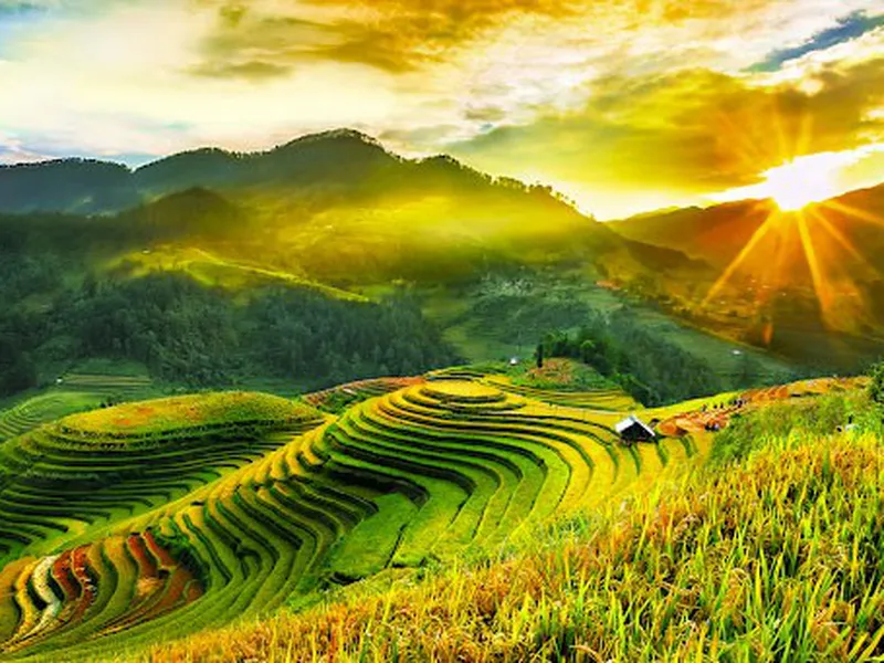 Sapa In October: 5 Reasons to Book Your Sapa Travel Now – Tips for Choosing Budget-Friendly Transportation to Sapa