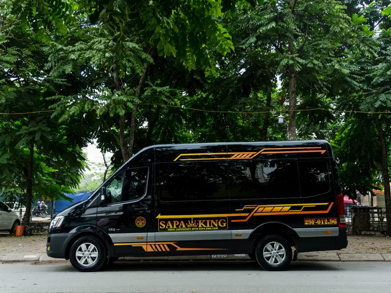 XE LIMOUSINE HÀ NỘI ĐI SAPA - SAPAKING LIMOUSINE