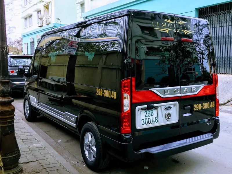 LlIMOUSIN BUS HA LONG TO SAPA