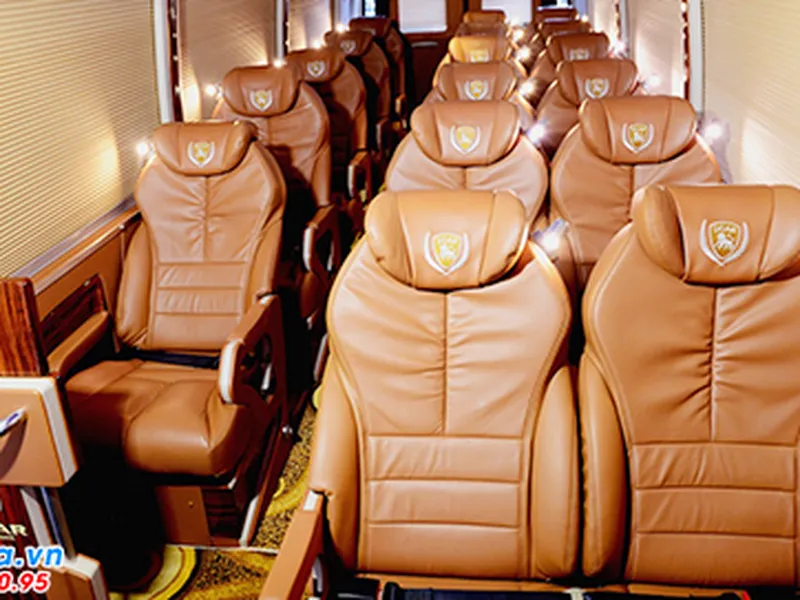 XE LIMOUSINE 18 ghế VIP