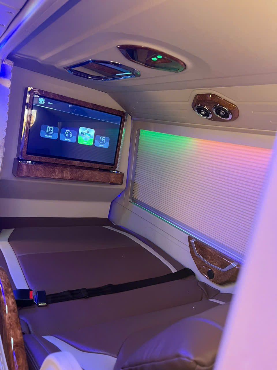 Cabin Vip Ha long To Sapa