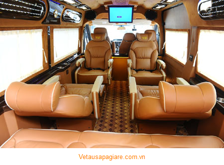 Các bạn có thể chọn xe khách để di chuyển lên Sapa Các bạn có thể chọn xe khách để di chuyển lên Sapa