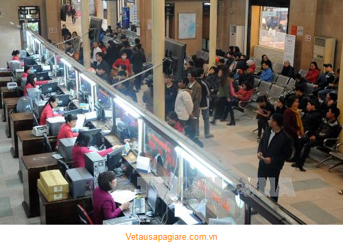 Tình trạng mua vé đông đúc ở ga Hà Nội Tình trạng mua vé đông đúc ở ga Hà Nội