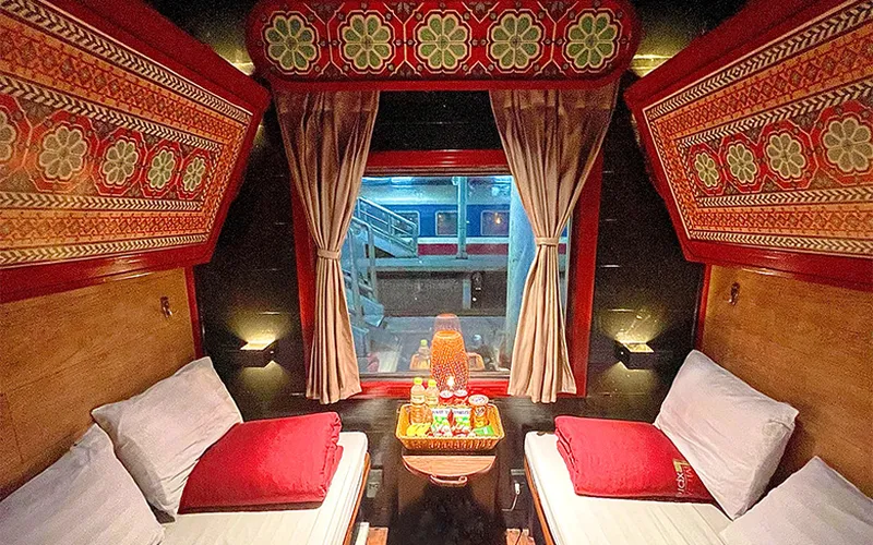 LIVITRANS EXPRESSS TRAIN