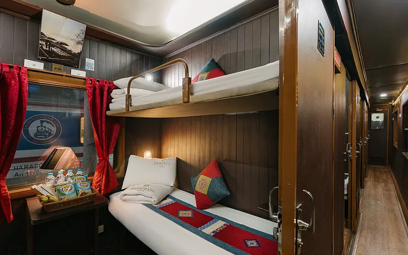 DAMITRANS EXPRESS TRAIN