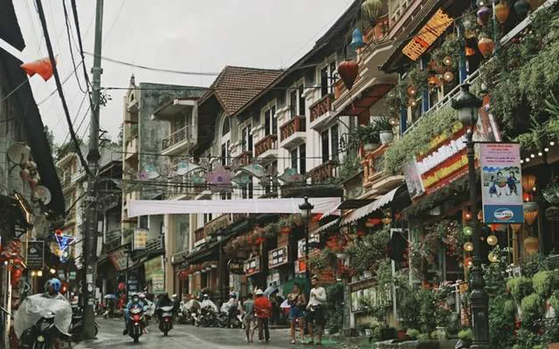 Phố Cầu Mây Sapa - Con phố mang vẻ đẹp tân thời phương Tây giữa lòng thị trấn cổ Sapa