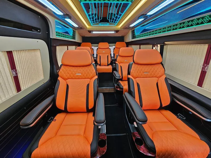  CUA ONG LIMOUSINE (17:30 - Daily)