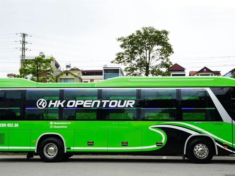 HK BUSLINES ( 18:00 - Daily)