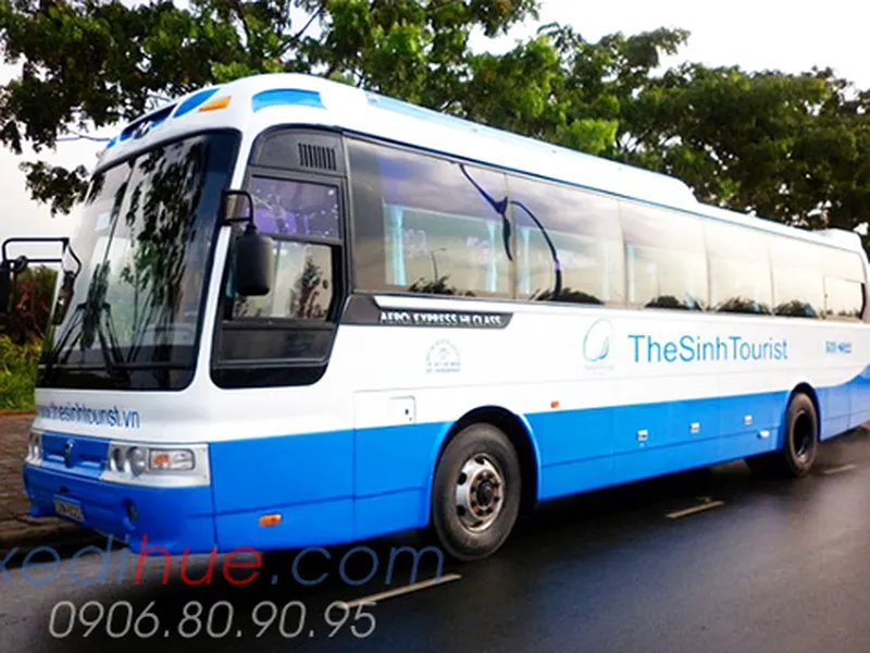 THE SINH TOURIST BUS