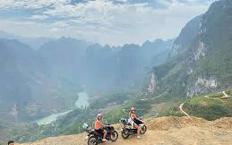 HA GIANG LOOP MOTORBIKE TOUR 4 DAYS 3 NIGHTS