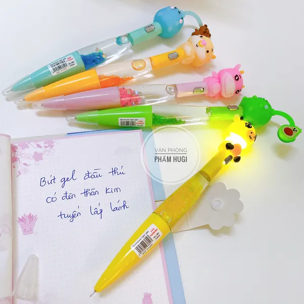 Bút gel đầu thú có đèn phát sáng (mực Xanh) thân kim tuyến dễ thương