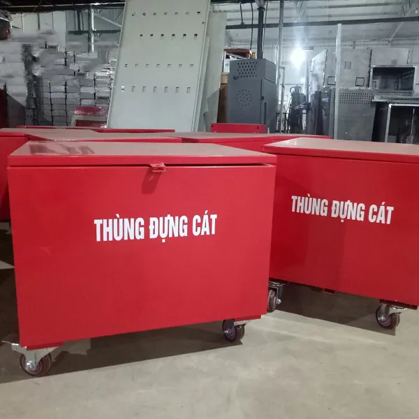 Thùng Đựng Cát Có Nắp Đậy Có Bánh Xe 650x400x500