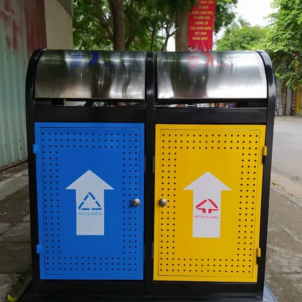Thùng Rác Công Cộng 2 Ngăn Ngoài Trời A37-Q