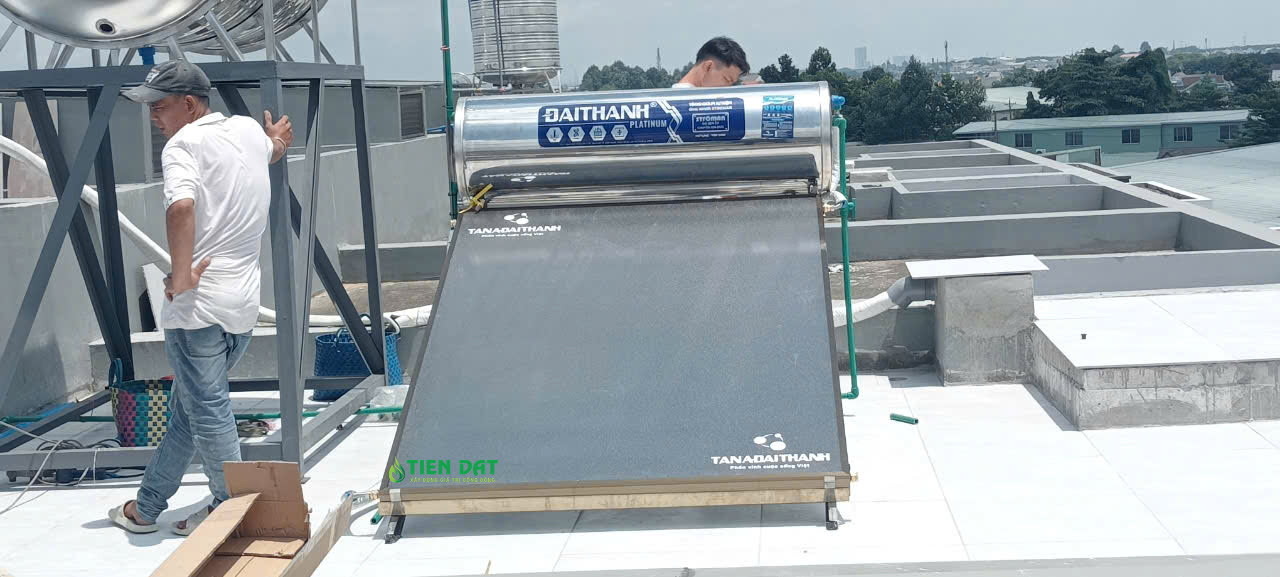 máy nước nóng năng lượng mặt trời tấm phẳng máy nước nóng năng lượng mặt trời tấm phẳng