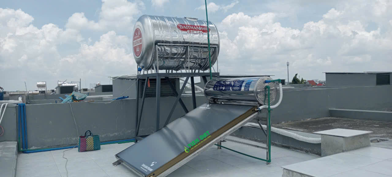 máy nước nóng năng lượng mặt trời tấm phẳng máy nước nóng năng lượng mặt trời tấm phẳng