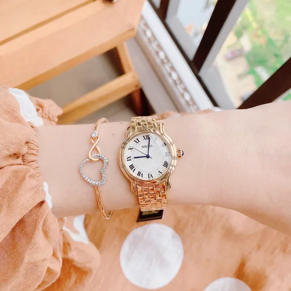 SEIKO WOMEN'S SRZ520