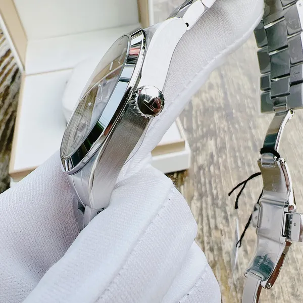 TISSOT GENTLEMAN POWERMATIC 80 SILICIUM T127.407.11.091.01 (T1274071109101)