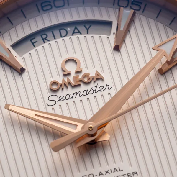 Omega Seamaster Aqua Terra Day-Date 18K Rose Gold 231.53.42.22.02.001