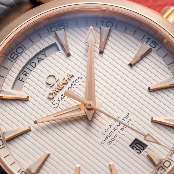 Omega Seamaster Aqua Terra Day-Date 18K Rose Gold 231.53.42.22.02.001