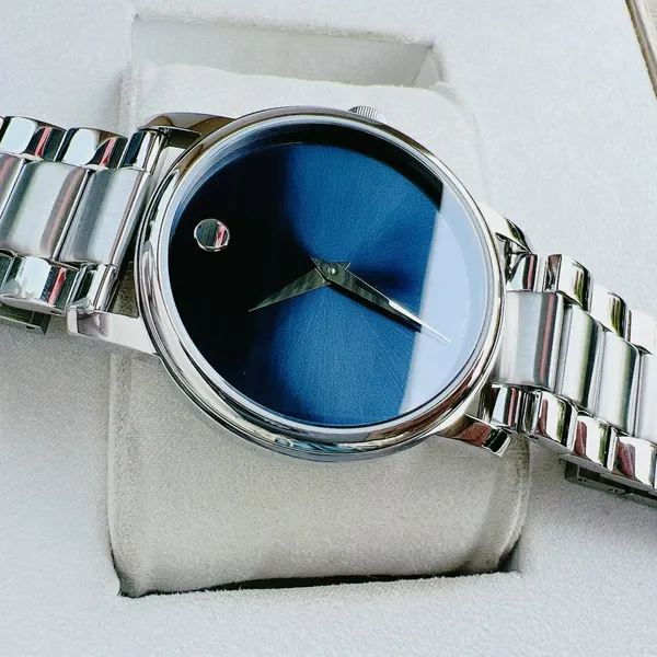 MOVADO CLASSIC MUSEUM QUARTZ NAVY 39MM