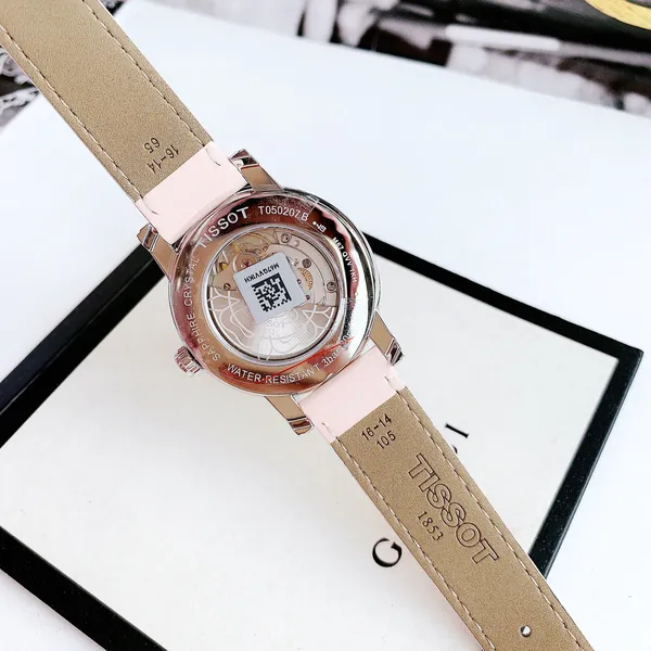TISSOT T050.207.16.117.00 – NỮ – KÍNH SAPPHIRE – AUTOMATIC (TỰ ĐỘNG) – DÂY DA – MẶT SỐ 35MM