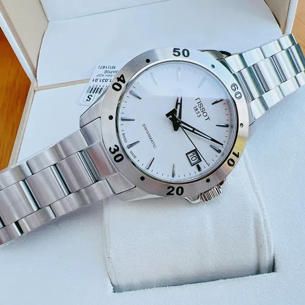 TISSOT V8 AUTOMATIC SILVER DIAL T106.407.11.031.01