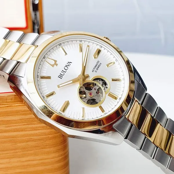 BULOVA SURVEYOR AUTOMATIC 98A284