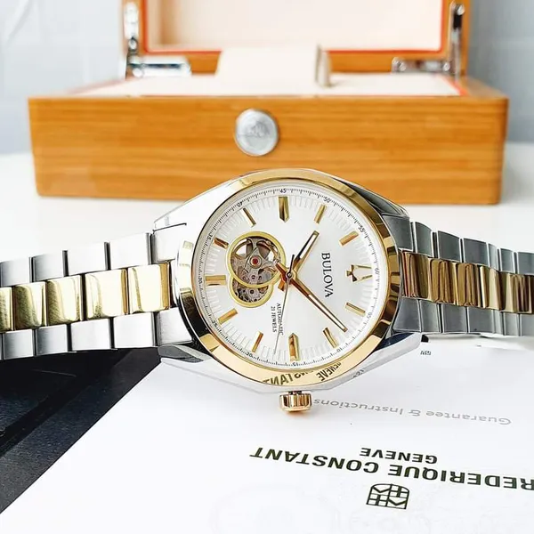 BULOVA SURVEYOR AUTOMATIC 98A284