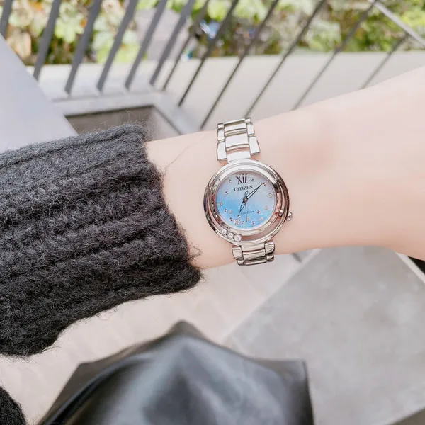Đồng Hồ Citizen 30mm Nữ EM0320-59D