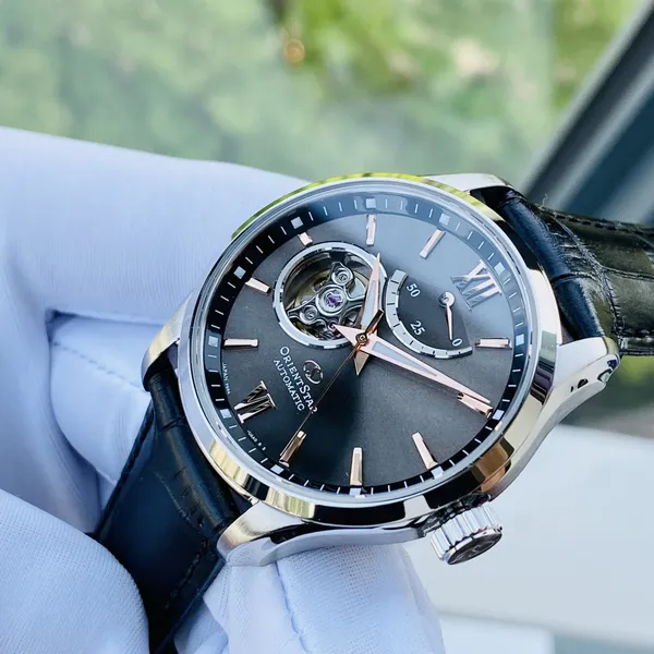 Orient Star OpenHeart 50h RE-AT0007N Gray - Mẫu Dresswatch độc đáo