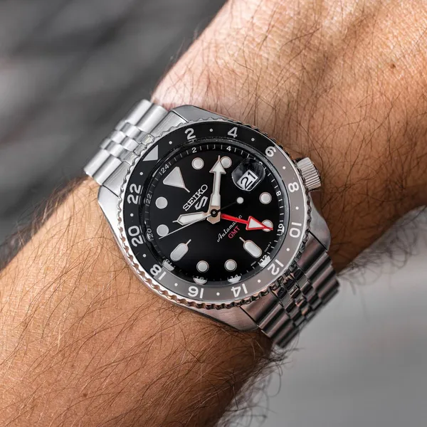 Đồng Hồ Seiko 42.5mm Nam SSK001K1