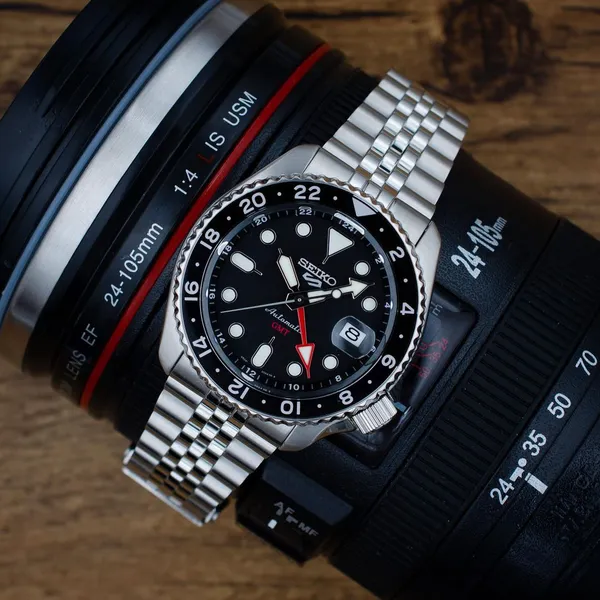 Đồng Hồ Seiko 42.5mm Nam SSK001K1