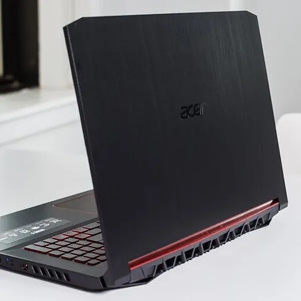 LAPTOP ACER NITRO 5 2019 AN515-43-R84R AMD RYZEN 5 3550H/ RAM 8GB/ SSD 256GB/ VGA RX560X 4GB/ 15.6″ FHD
