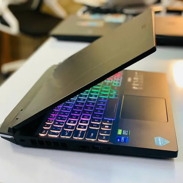 Laptop Acer Nitro Gaming AN515-58-769J i7 12700H/16GB/512GB/15.6"FHD/GeForce RTX 3050 4GB/Win11