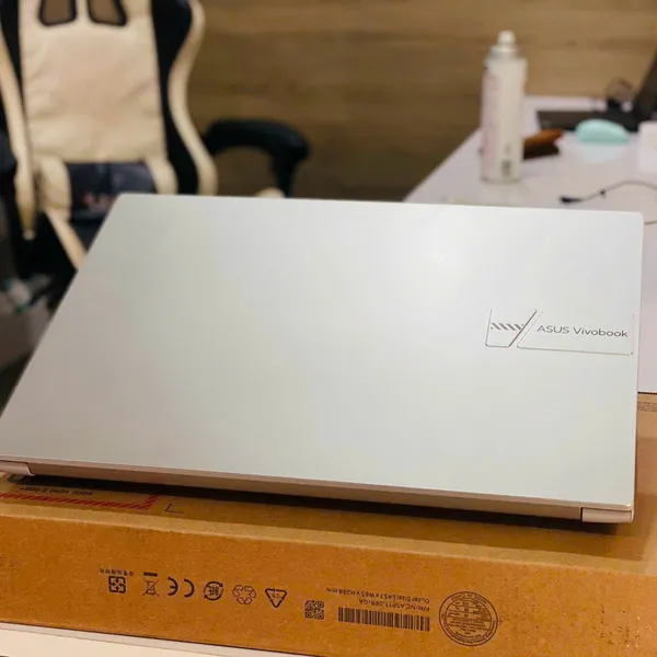 Laptop Asus Vivobook 16 X1605VA i5 1335U/16GB/512GB/Win11 (MB360W)