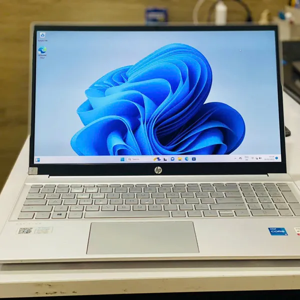 Laptop HP Pavilion 15 eg0507TU i5 1135G7/8GB/256GB/Win11