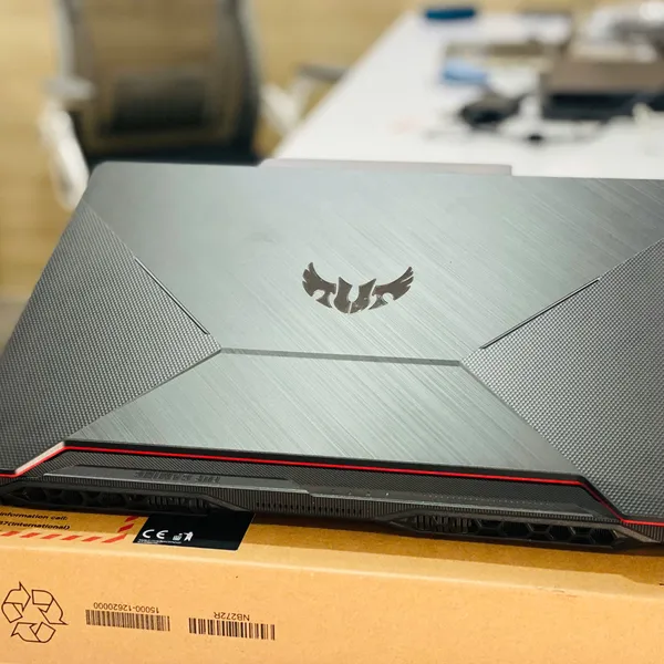Asus TUF Gaming FX506LH i5 10300H/8GB/512GB/144Hz/4GB GTX1650/Win10 (HN002T)