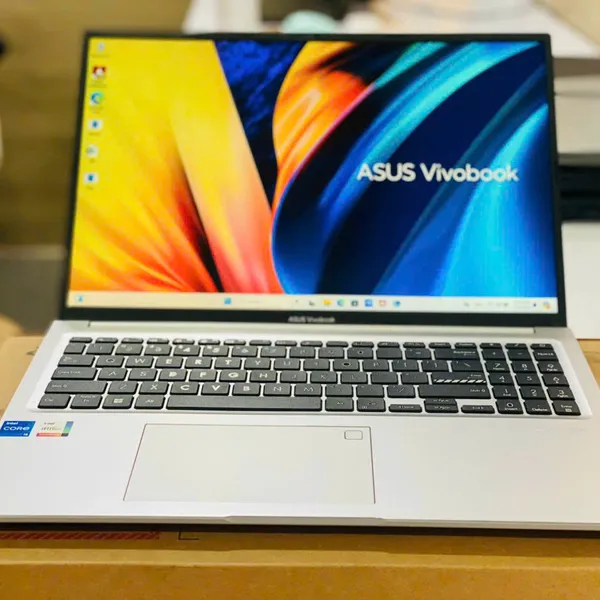 Laptop Asus Vivobook 16 X1605VA i5 1335U/16GB/512GB/Win11 (MB360W)