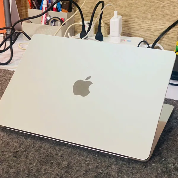 MacBook Air 13 inch M2 2022 8CPU 8GPU 8GB/256GB