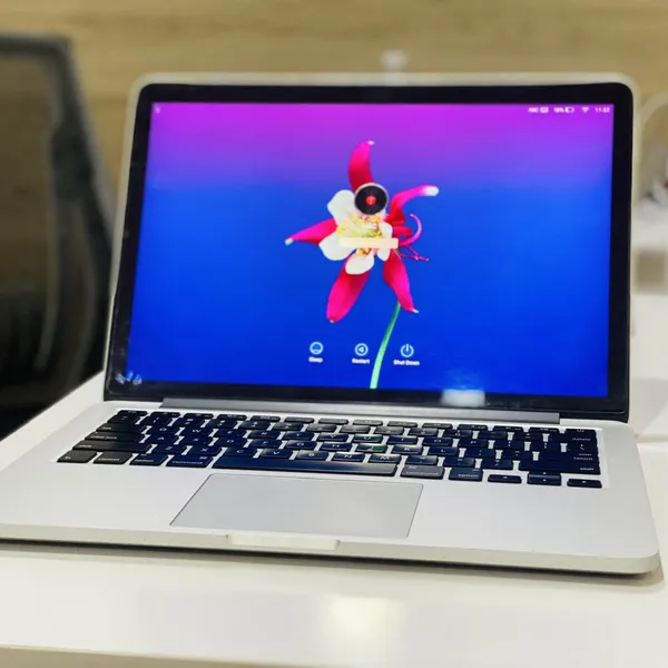 MACBOOK PRO 2015 (MF840) - CORE I5 2.7GHZ/ RAM 8GB / SSD 256GB/ 13" RETINA