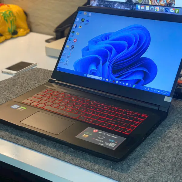 MSI GAMING GF63 THIN 10SC 804VN (I5-9300H/ 16GB/ 512GB SSD/ 15.6FHD, 60HZ/ GTX1650 MAX Q 4GB/ WIN 10/ BLACK