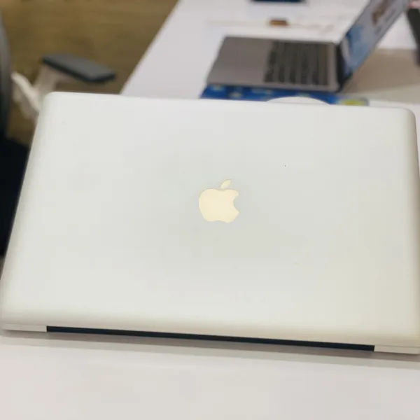 MACBOOK PRO 2015 (MF840) - CORE I5 2.7GHZ/ RAM 8GB / SSD 256GB/ 13" RETINA