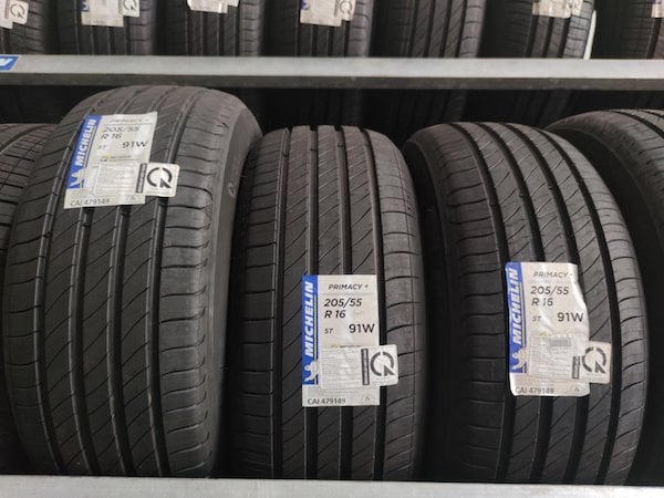 lốp xe nào chạy êm