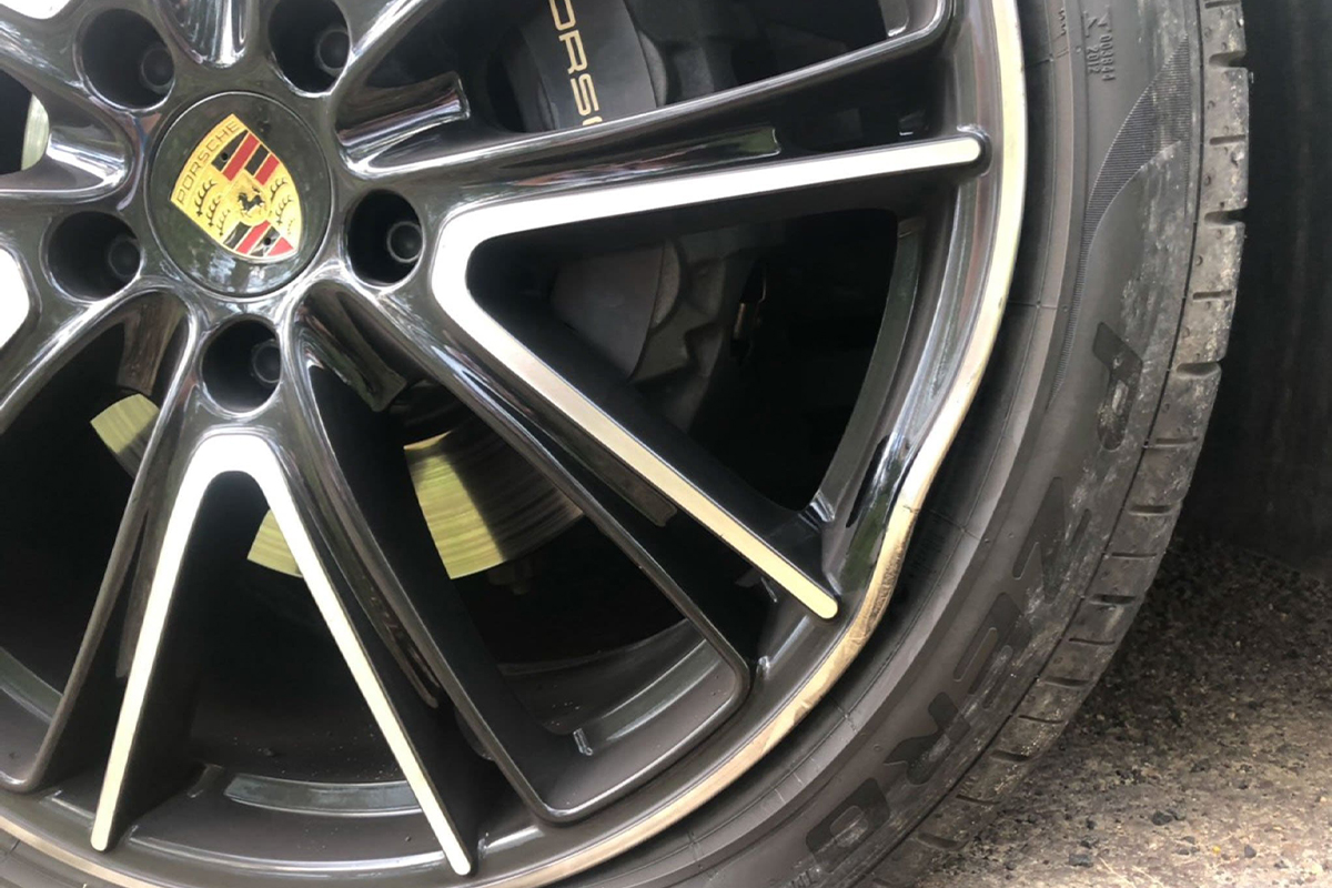 Hậu quả khi thường xuyên lái xe ô tô đường xấu ít ai để ý