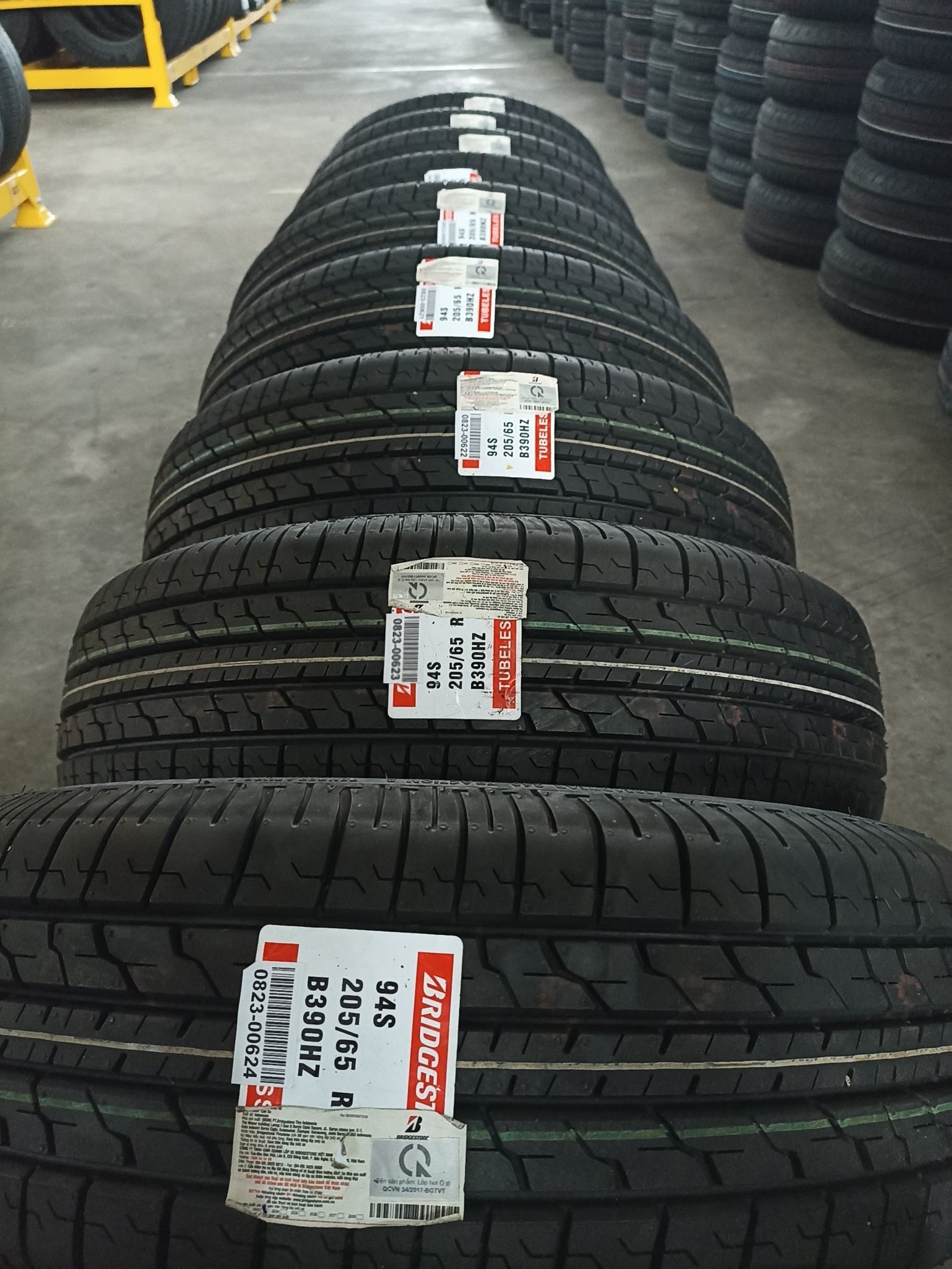 đại lý lốp xe SUV chính hãng giá tốt tại Bình Dương