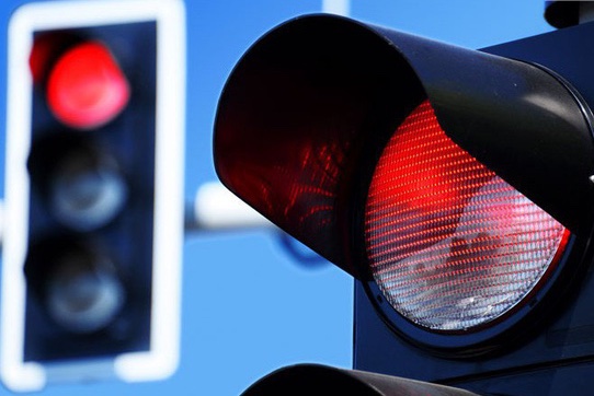 Ba xanh thì bỏ, ba đỏ thì đi