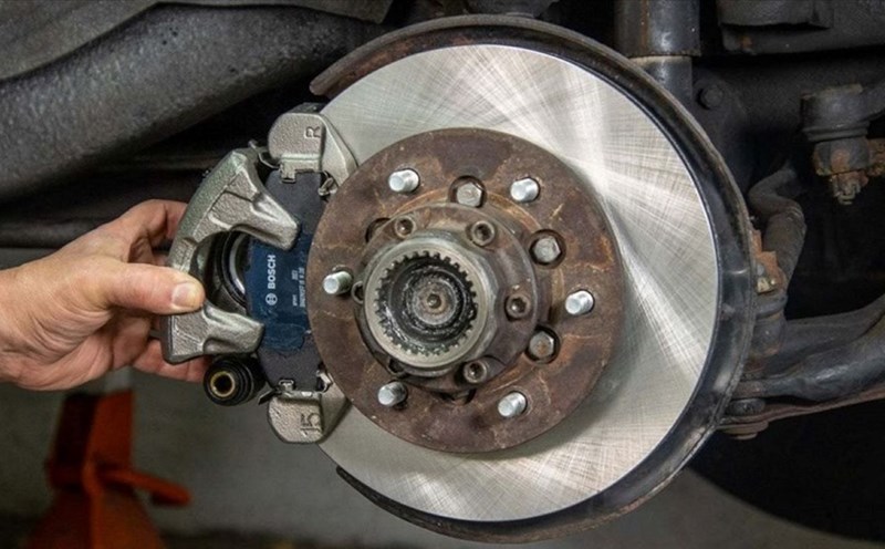 Tại sao lại có hiện tượng rung lắc mất cân bằng khi lái xe