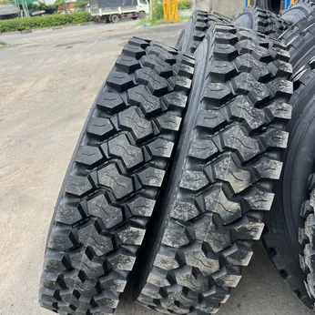 Lốp dán bố thép 12.00R20 gai mới