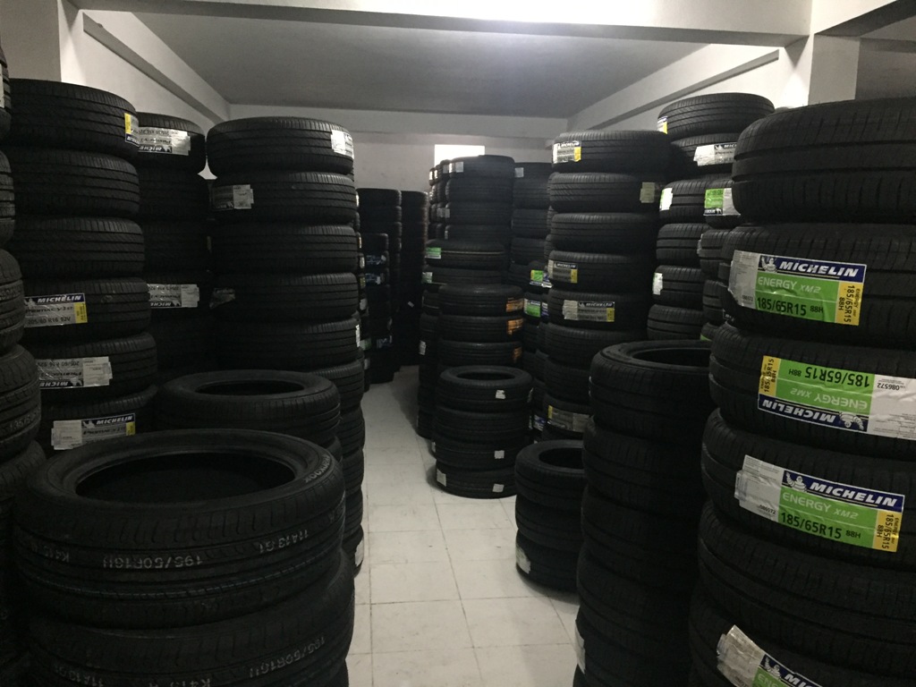 lốp xe du lịch chính hãng tại TPHCM